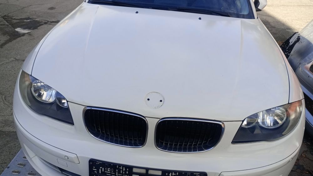 Maska Zderzak Błotniki Pas Przedni Lampy BMW E81 E87
