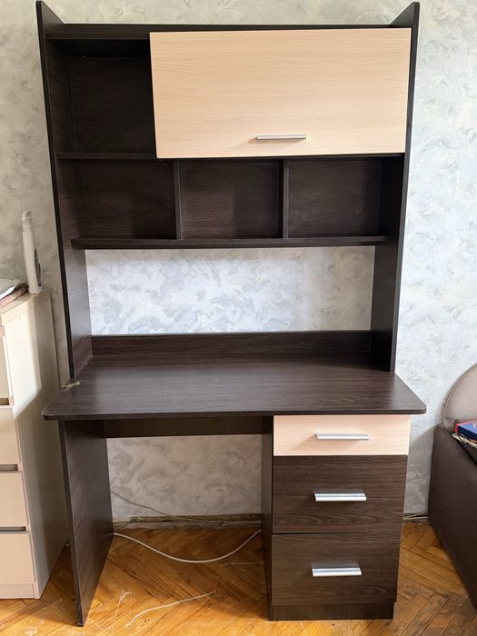 Стіл з надбудовою Еверест