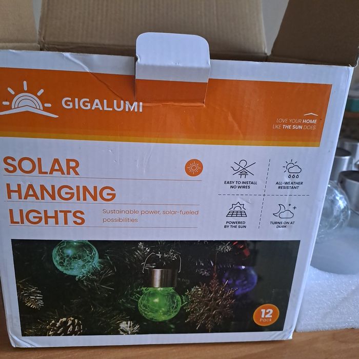 Zestaw szklanych kul świecących solar.