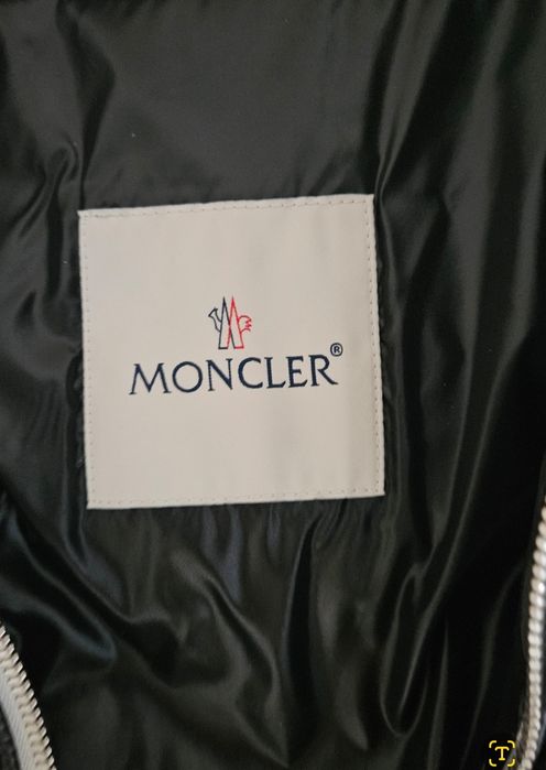 Moncler пуховик s-m