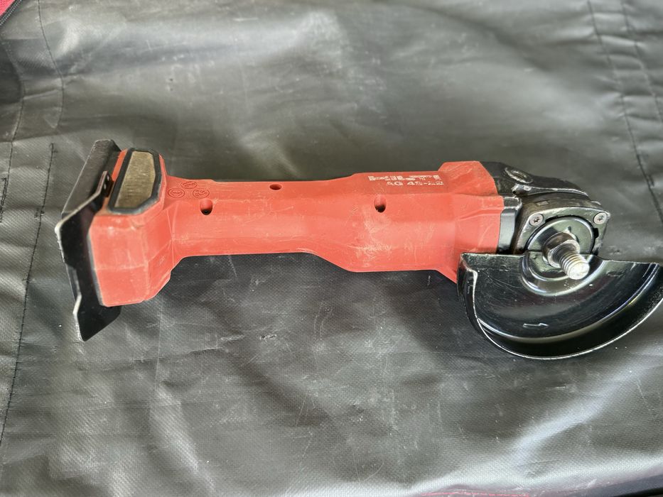 Болгарка Hilti AG 4S- 22A