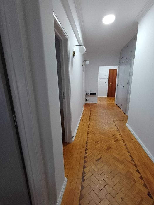Quartos para arrendar – Apartamento Remodelado, Excelente Localização
