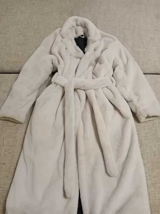 зимова ШУБА айворі