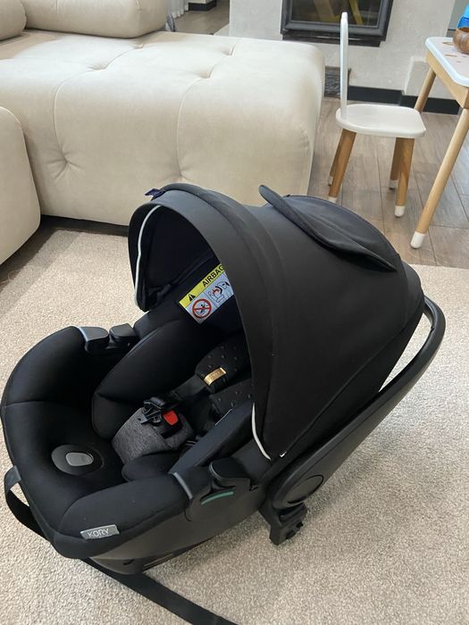 Автокрісло chicco kory