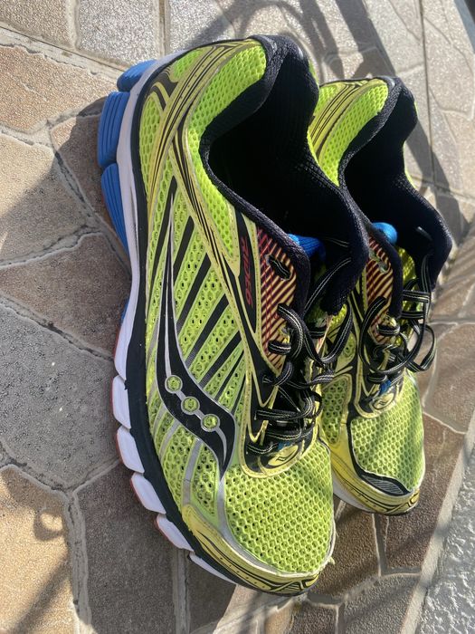 Соловічі кросівки в хорошому стані