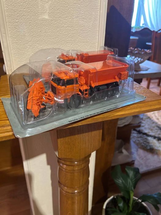 Машинки для колекції