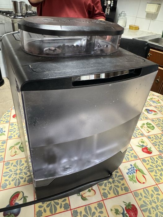 Maquina de cafe Krups como nova