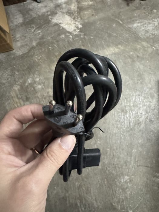 Cabo alimentacao entrada americana