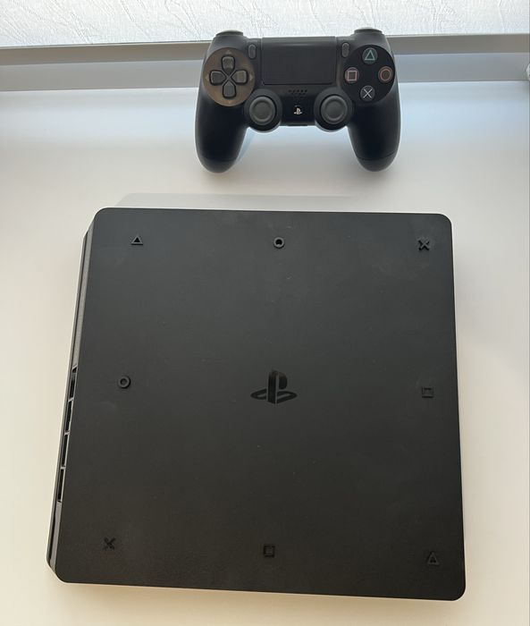 PS4 Slim  памʼять 500  Гб з підпискою на 12 місяців Deluxe 500 повноціних ігор