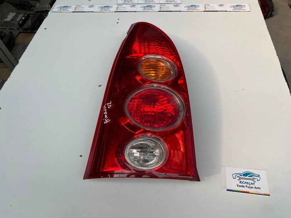 Farolim / Farol Traseiros Esquerdo - Mazda Premacy