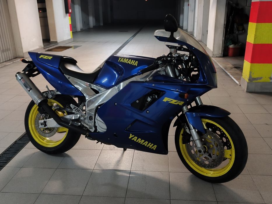 Yamaha FZR 1000 EXUP