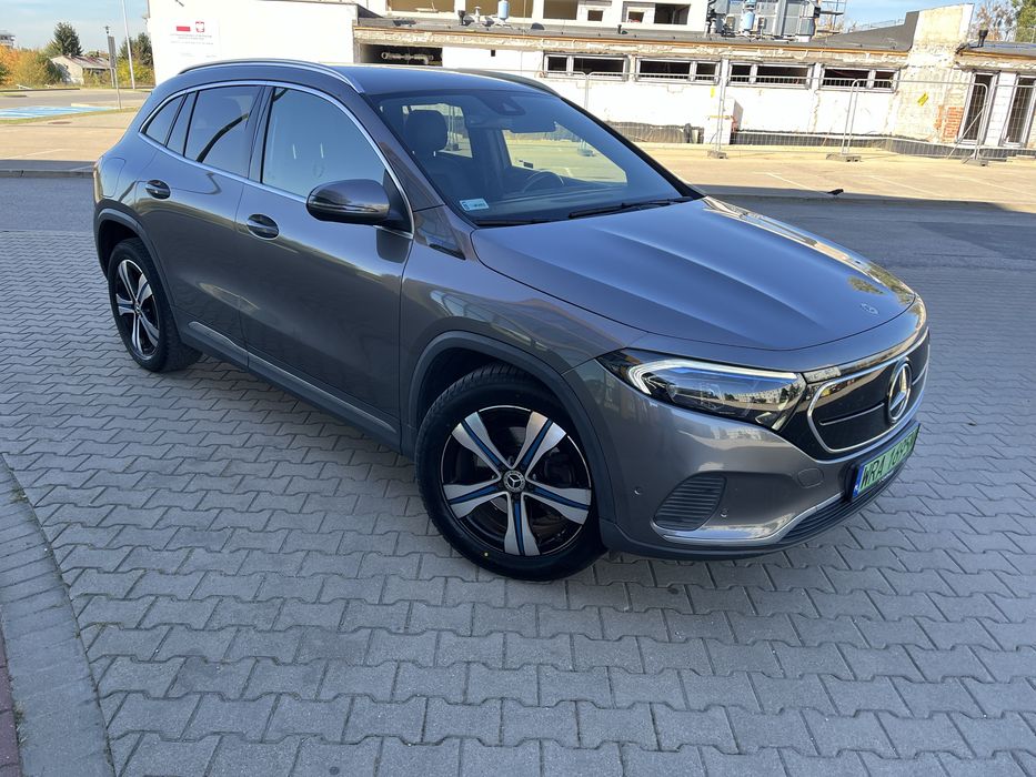 Mercedes EQA 250