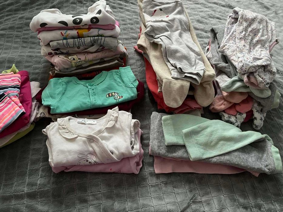 Zestaw ubranek niemowlęcych r. 68