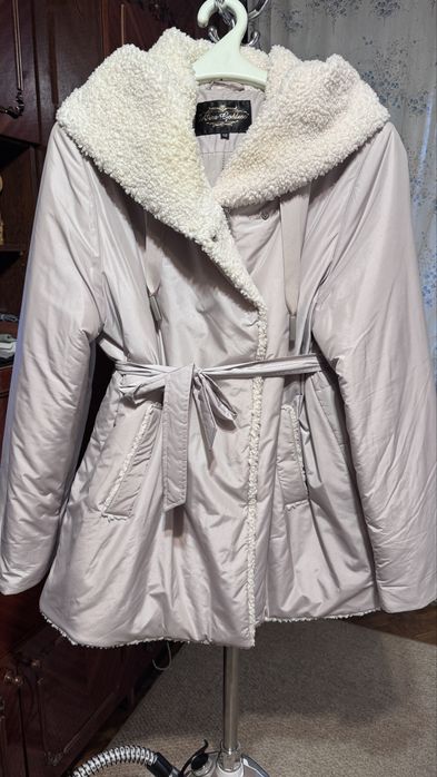 Гарна жіноча куртка великого розміру