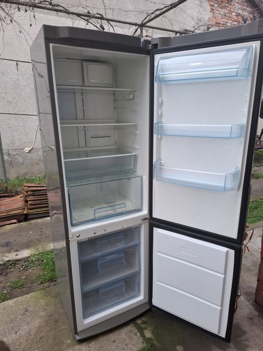Холодильник Electrolux