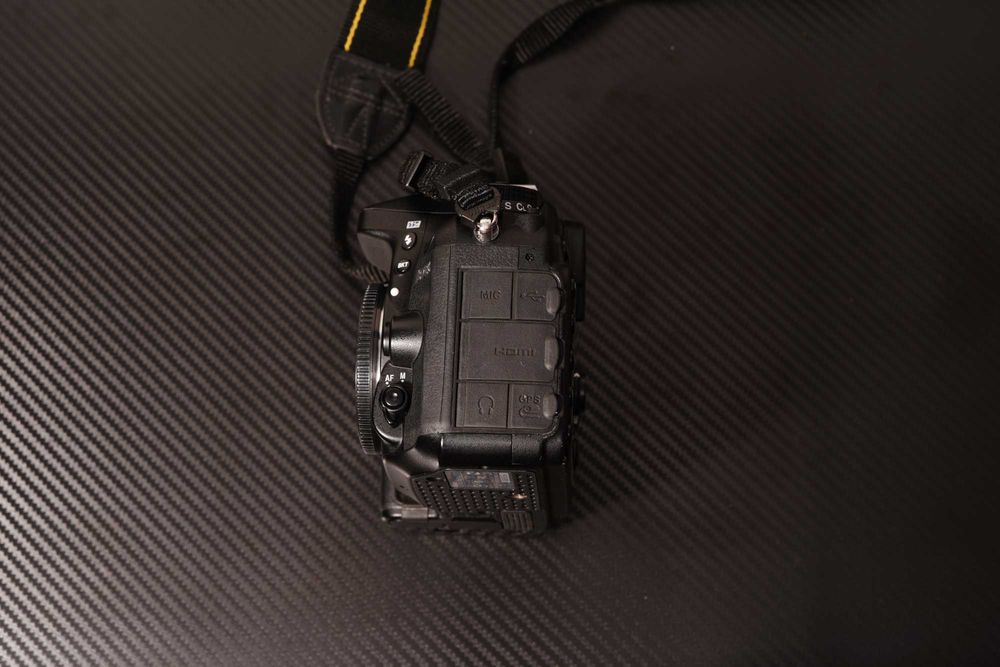 Nikon D7100 z gripem Newell stan idealny, przebieg: 79 tysięcy