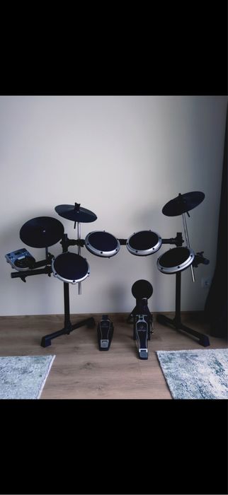 Електронна ударна установка Behringer XD8USB