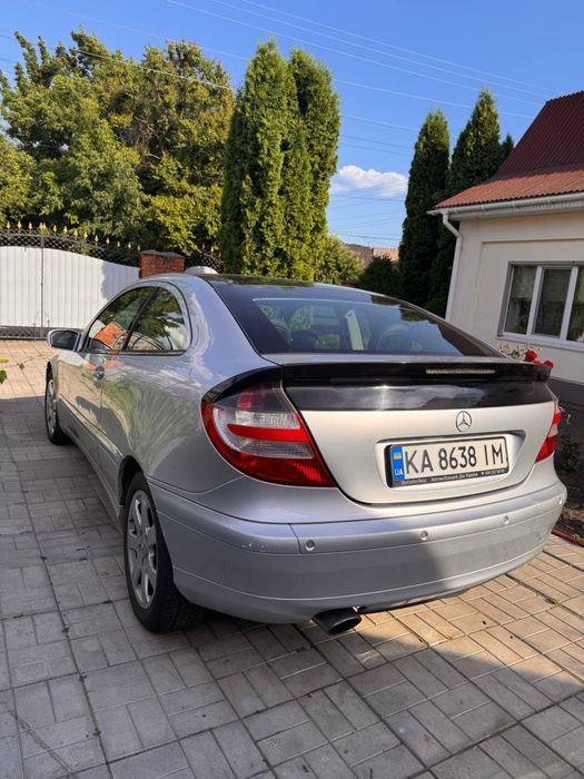 Mercedes-Benz C-Class Coupe 2.0 Compressor AT