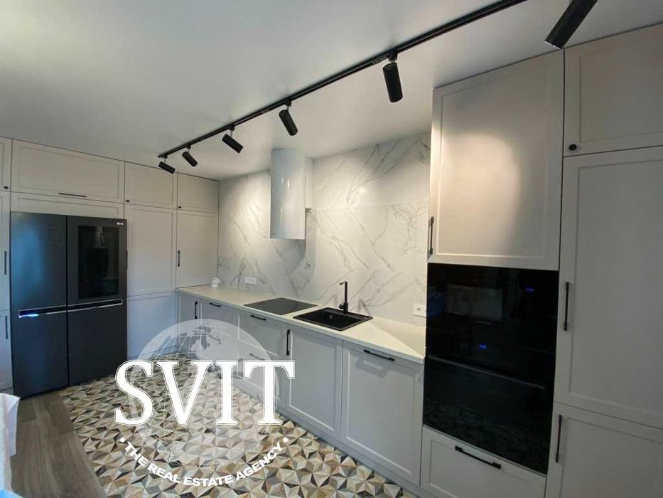 Продам будинок у центрі Чугуєва, тихе місце