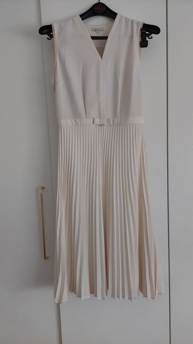 Vestido branco Decenio Santa Maria Da Feira, Travanca, Sanfins E