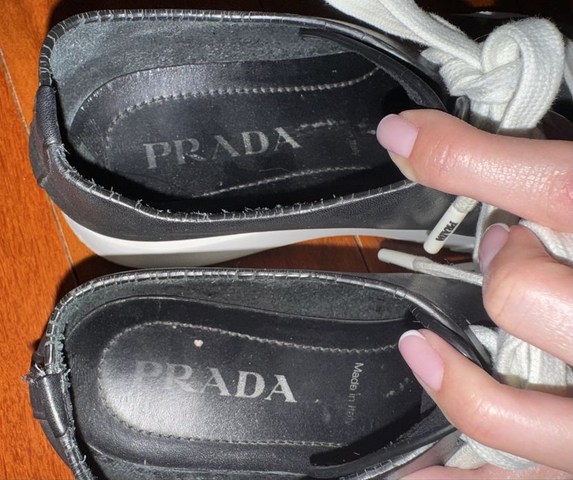 Кросівки Prada, р 37 оригінал, шкіра, б/у