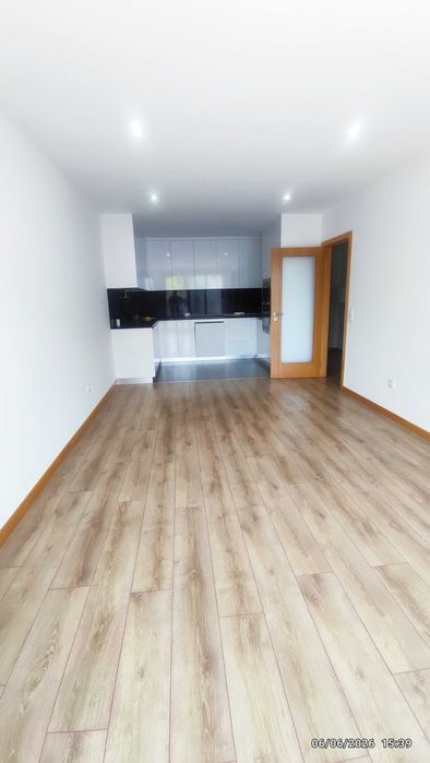 APARTAMENTO NOVO T-2 S/MOBILIA S/G HSJOAO