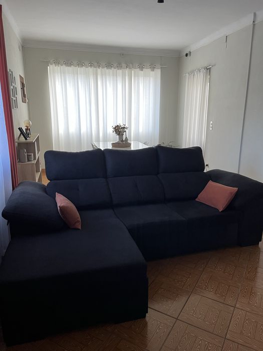 Sofá com Chaise Longue Reversível – Excelente Estado