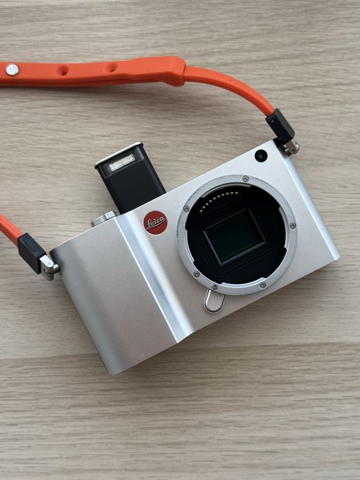 Câmara fotográfica Leica T silver Typ 701