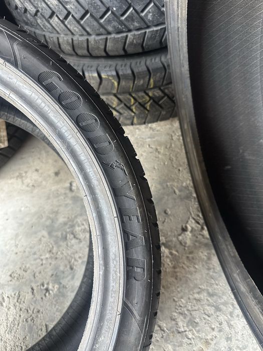Шини 225/40 R18 GoodYear Eagle F1 нові!