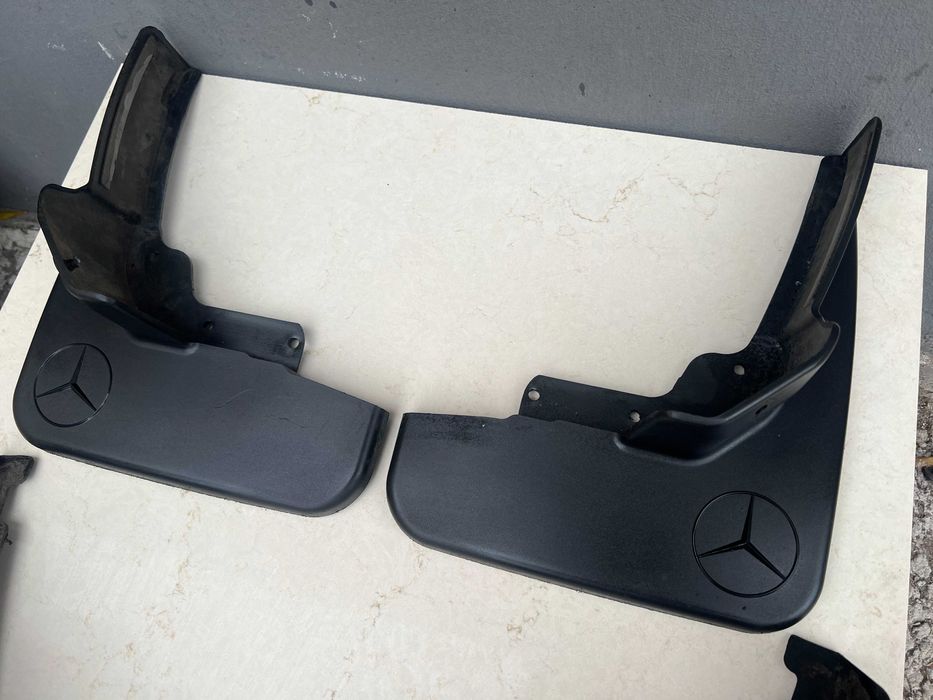 Брызговик Mercedes ML W164 комплект брызговиков GL X164 бризговик