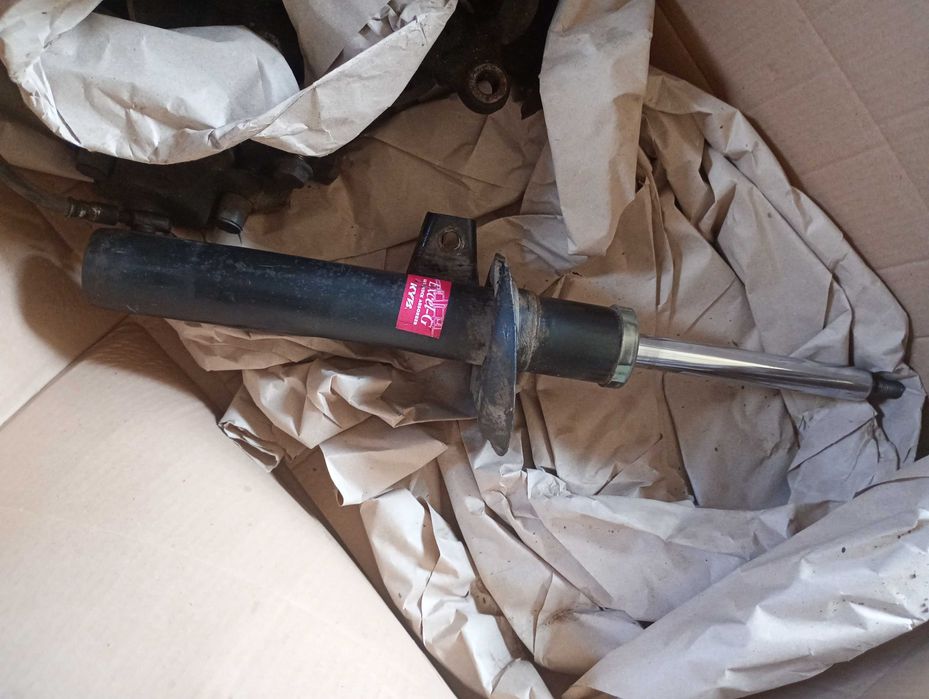 Стойки на wv caddy