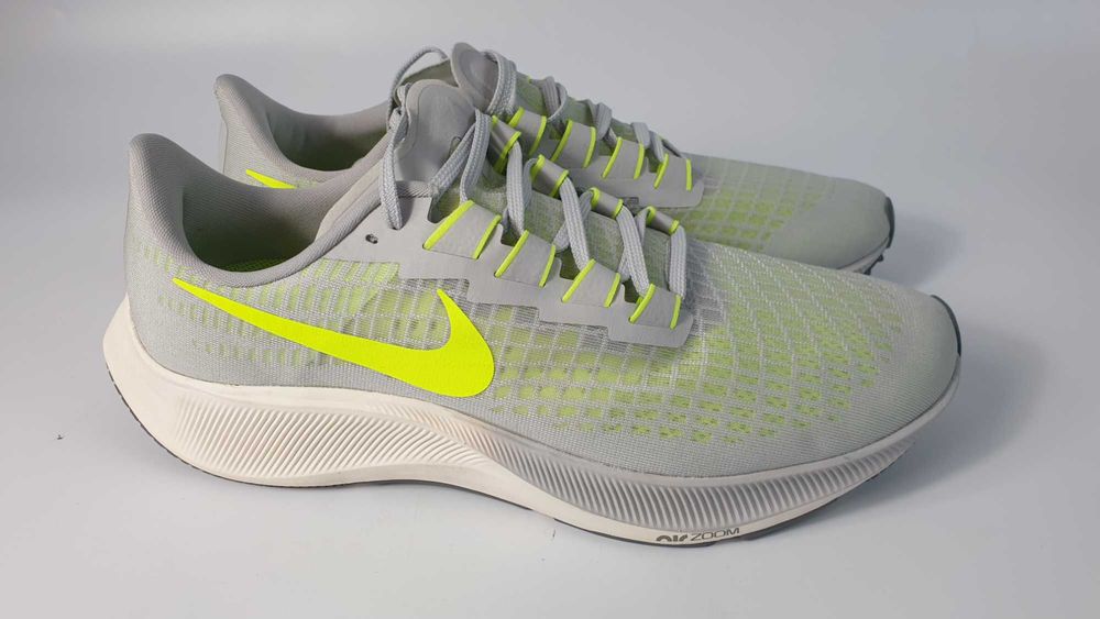 Buty męskie do biegania Nike Air Zoom Pegasus 37 BQ9646-003 r. 47,5