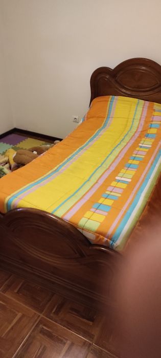 Cama de solteiro + colchão