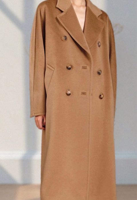 Пальто бежеве двубортне зі 100% вовни  кемел