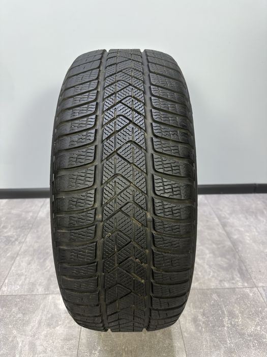 Зимова шина 1шт Pirelli Sottozero3 245/45 R19 102V RunFlat