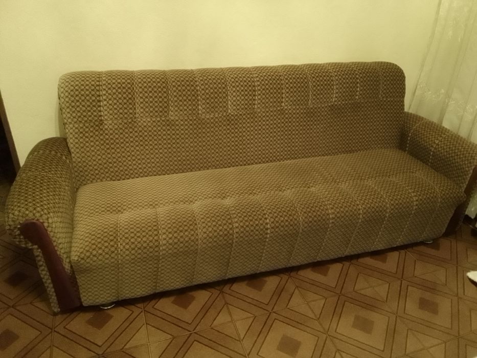 Sofa de quatro lugares para sala