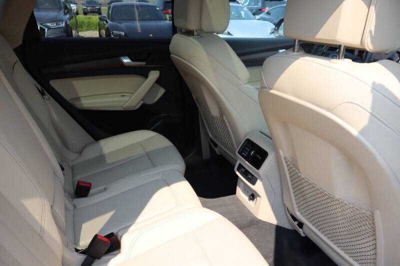 Audi Q5      2024