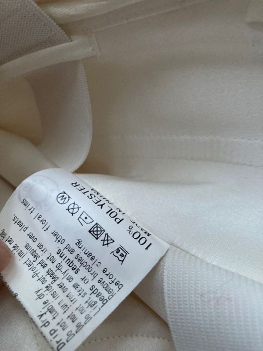 Sukienka ślubna z kryształkami Svarowskiego