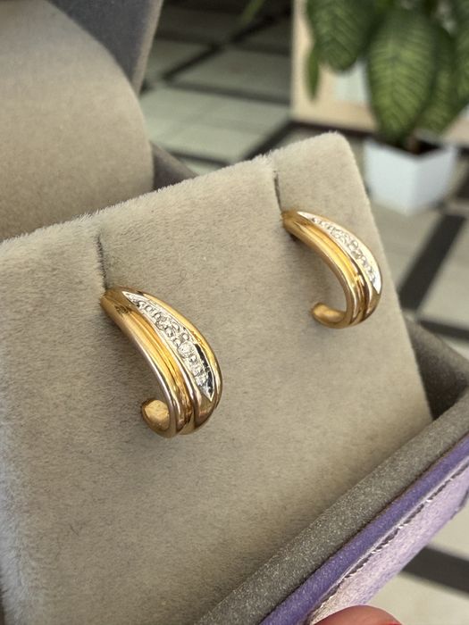 Золотые серьги 750 пробы