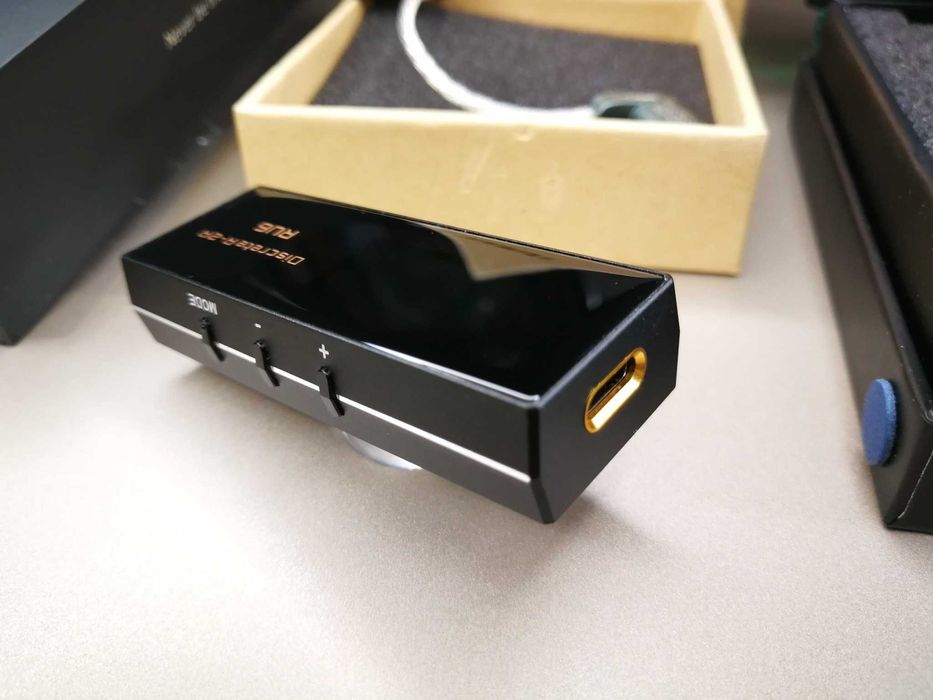 Cayin RU6, dongle DAC high-end R-2R, com extras, imaculadamente novo63825212132483123