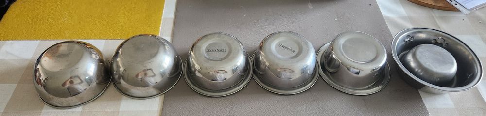 6 tigelas de comida / água para gatos