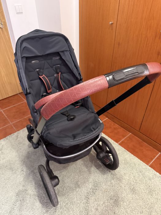 Carrinho de Passeio Quinny VNC