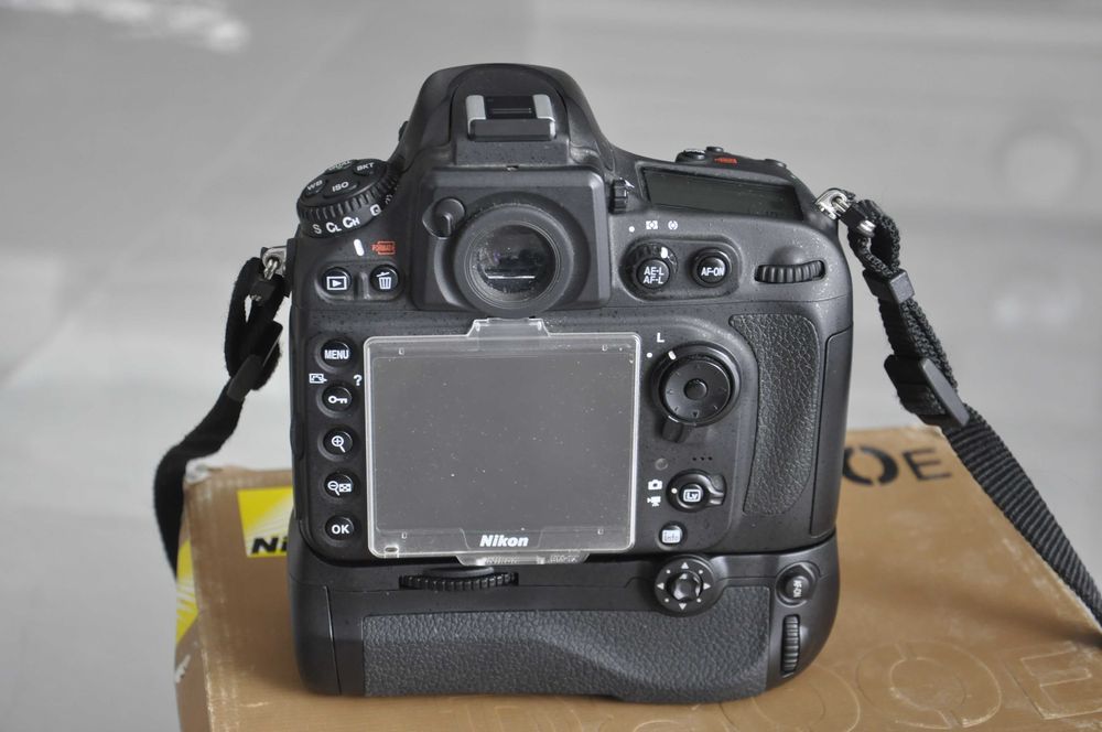 Nikon D800E + Grip MB-D12 MIGAWKA 11624