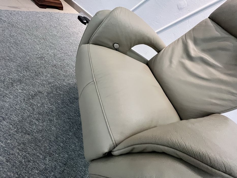 Крісло шкіряне реклайнер