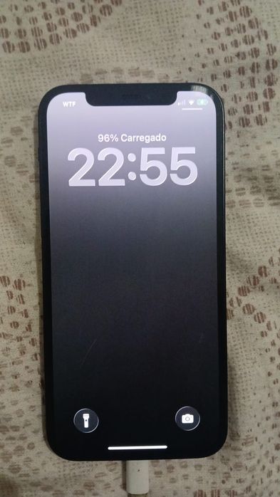 iPhone 12 usado