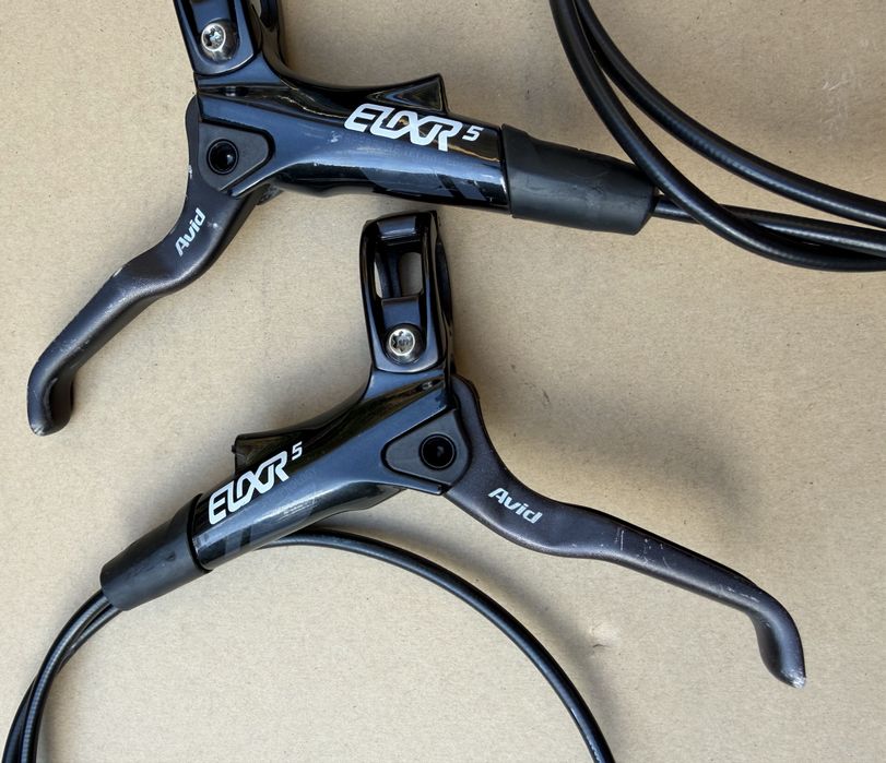 Hamulce hydrauliczne Avid Elixir 5