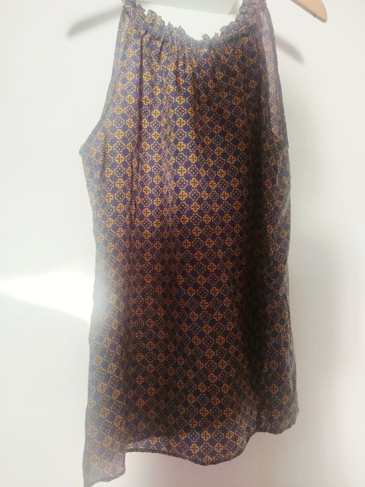 Lindíssima blusa Massimo Dutti Seda – Padrão Intemporal – Tam. M