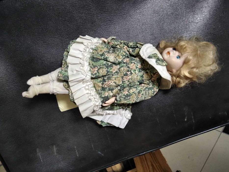 Продам. Ляльку оригінал