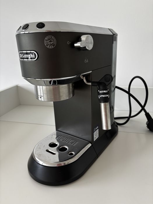 De’Longhi dedica EC685
