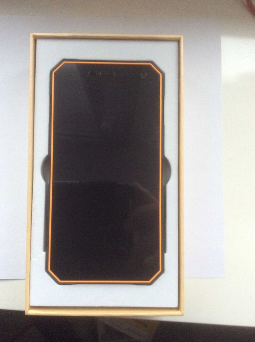 Pancerny smartfon NOMU S-10